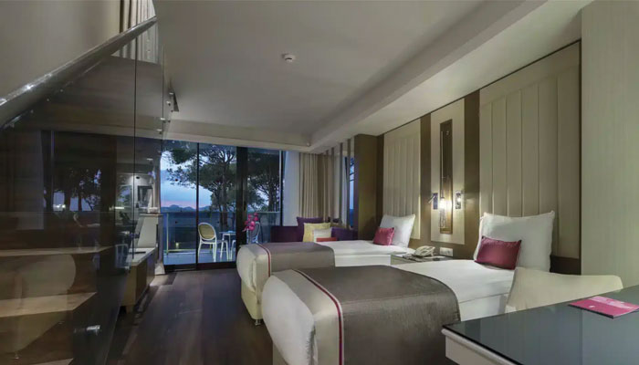 Poolanlage des Trendy Perge Resort in Lara