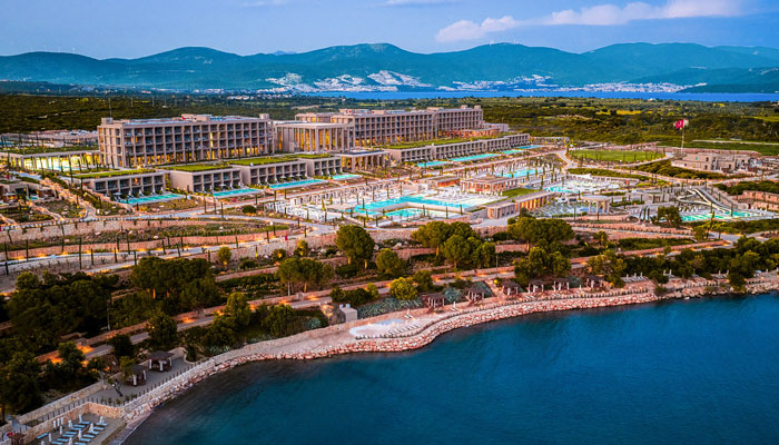Poolanlage des Hotels Akra in Didim