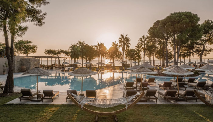 Hotelgebäude des Titanic De Luxe Resort in Lara