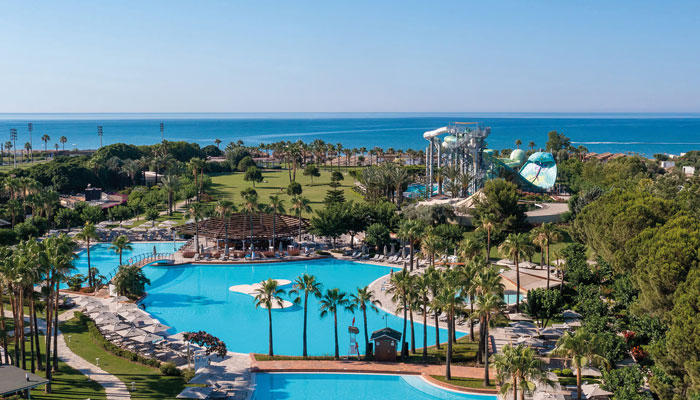 Poolanlage des Lara Barut Collection in Antalya