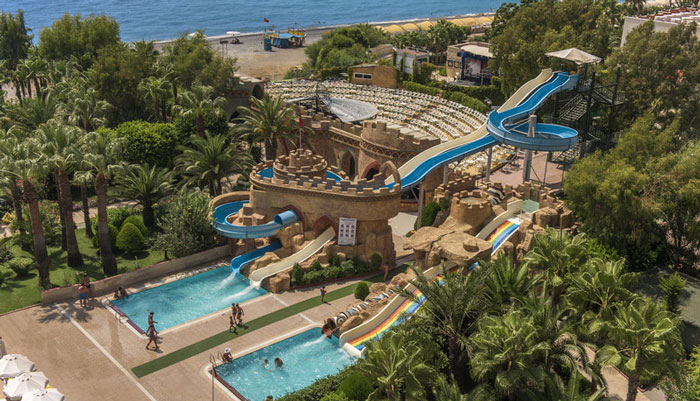 Wasserrutschen-Poolanlage des Hotels Delphin Deluxe